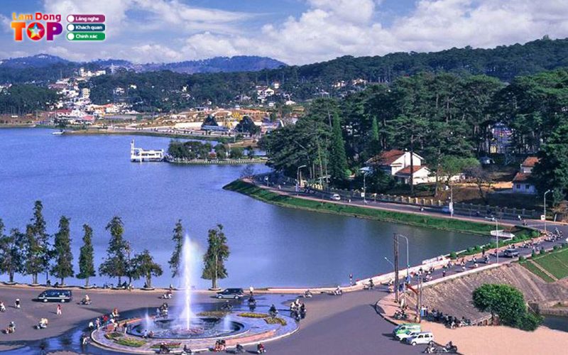 Ho-xuan-huong-da-lat-3