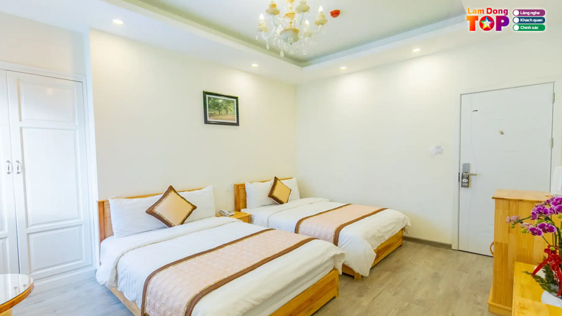 Top-12-nha-nghi-lam-dong-gia-binh-dan-day-du-tien-nghi