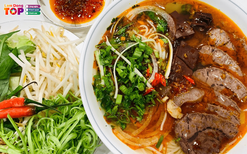 Bun-bo-hue-bep-huong-lamdongtoplist