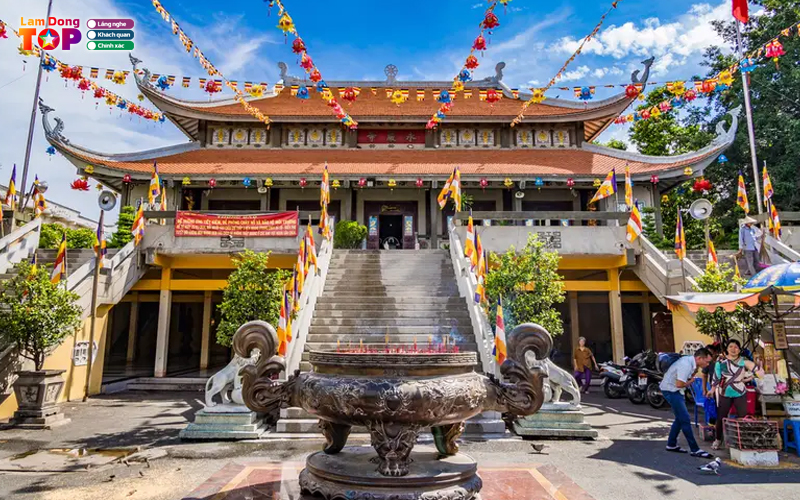 Chua-phuoc-hue-lamdongtoplist