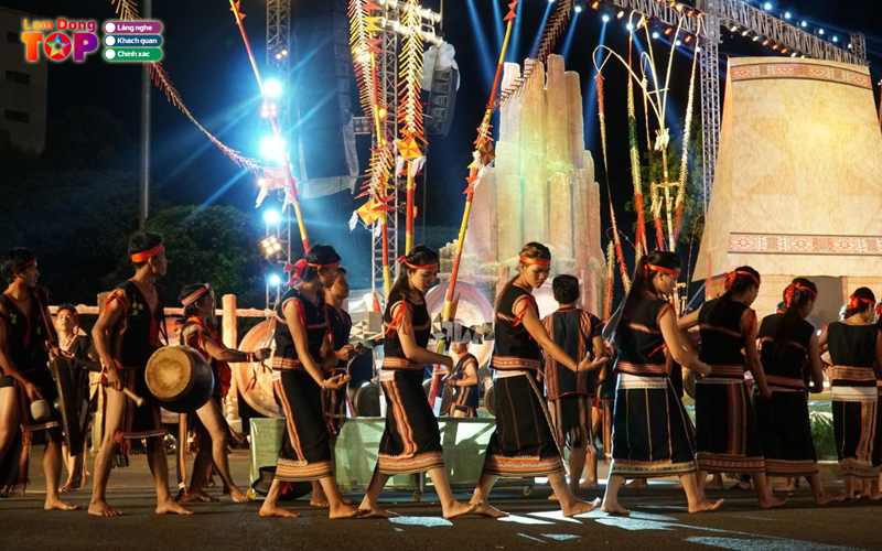 Le-hoi-cong-chieng-tay-nguyen-1