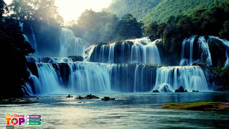 Top-10-bai-tho-viet-ve-lam-dong-hay-va-sau-lang-nhat