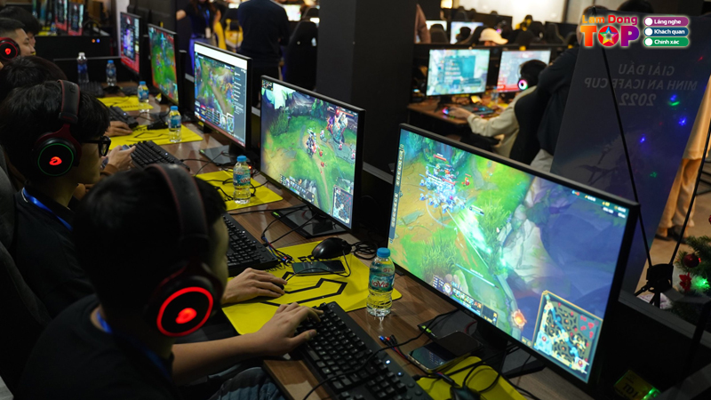 Top-7-quan-game-tai-lam-dong-xin-so-danh-cho-game-thu