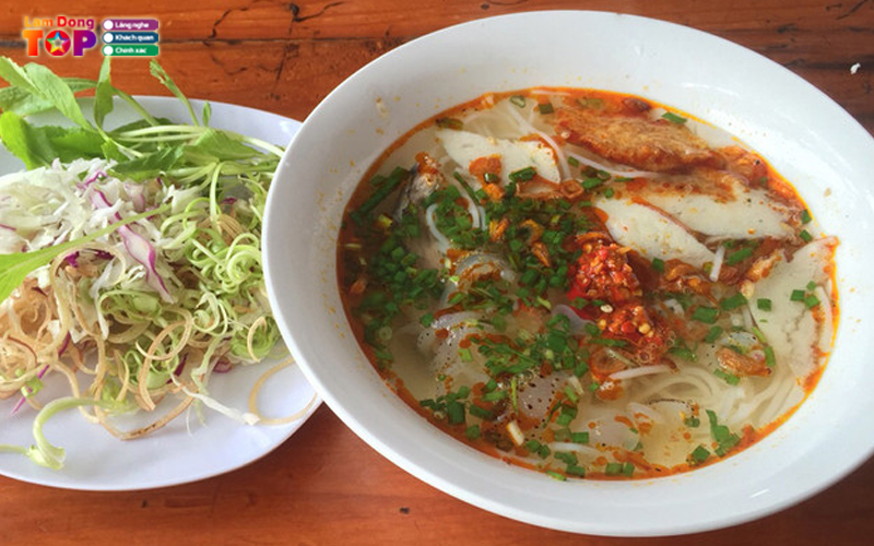 Banh-canh-cam-do-lamdongtoplist