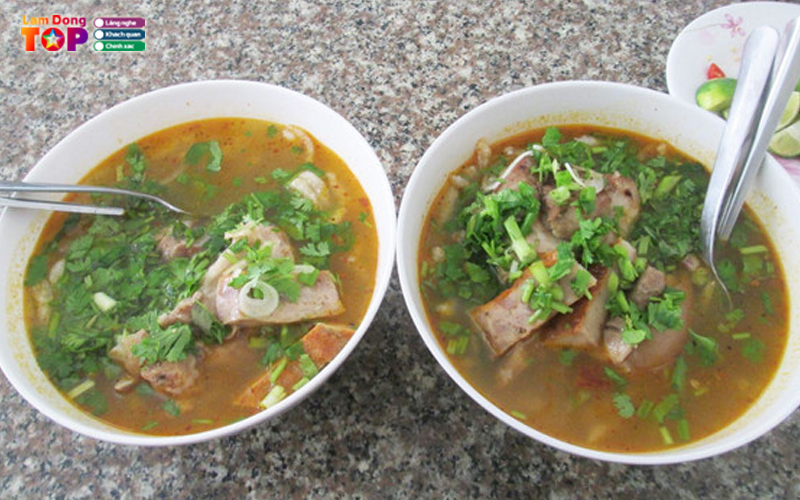 Banh-canh-xuan-an-lamdongtoplist