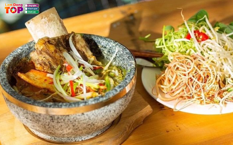 Bun-bo-boc-khoi-doan-vien-lamdongtoplist