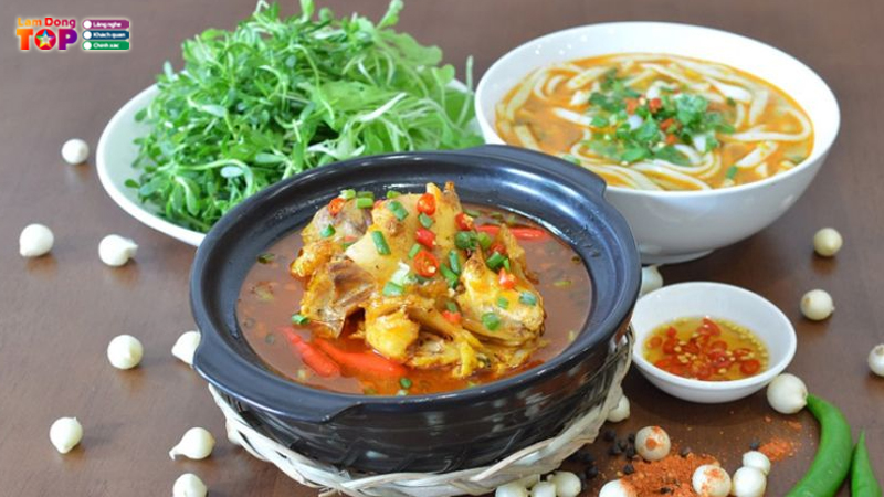 Quan-banh-canh-o-lam-dong