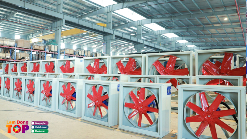 Quat-thong-gio-vuong-o-lam-dong