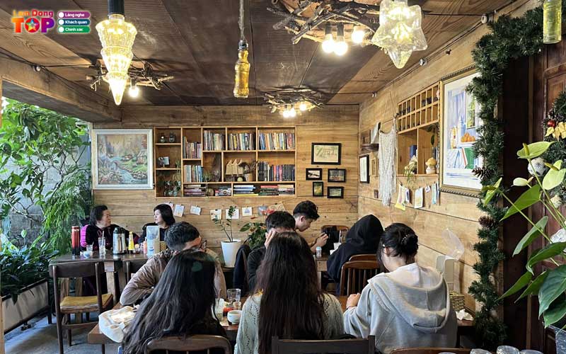 Tiem-banh-mi-cafe-chu-duoc-lamdongtoplist