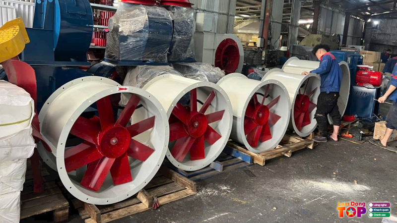 Quat-phu-dat-vuong-phan-phoi-dong-quat-huong-truc-cho-nhieu-loai-cong-trinh