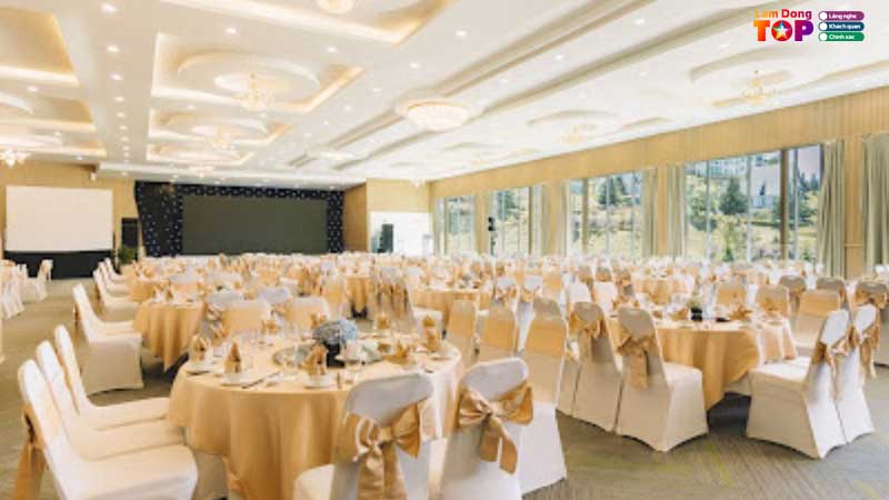 Dia-diem-to-chuc-gala-dinner-cuoi-o-nam-lam-dong-lamdongtoplist