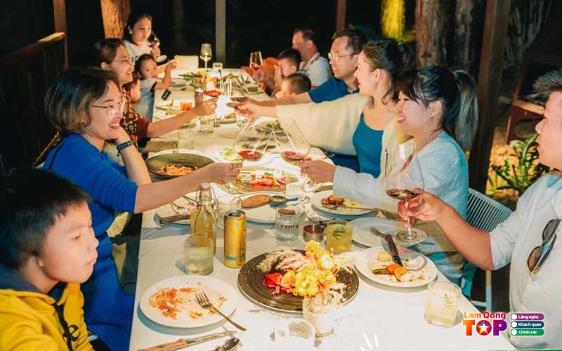 Thien-ha-coffee-house-lamdongtoplist