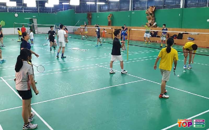 Trung-tam-huan-luyen-cau-long-lam-dong-lamdongtoplist